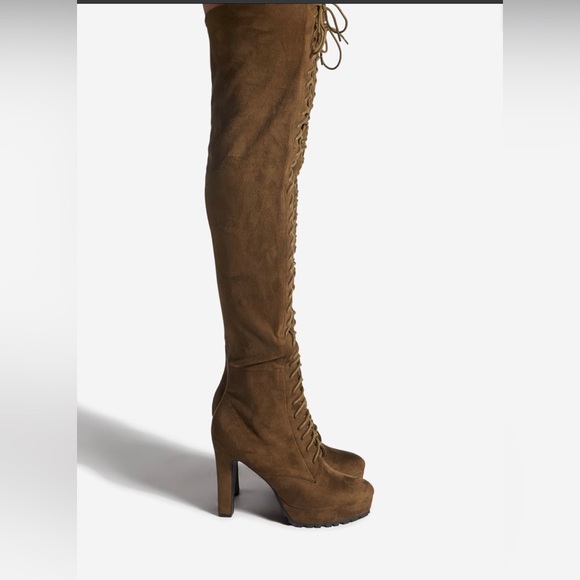 Over the knee heeled boot size 7.5 wide calf NWT - Picture 2 of 5